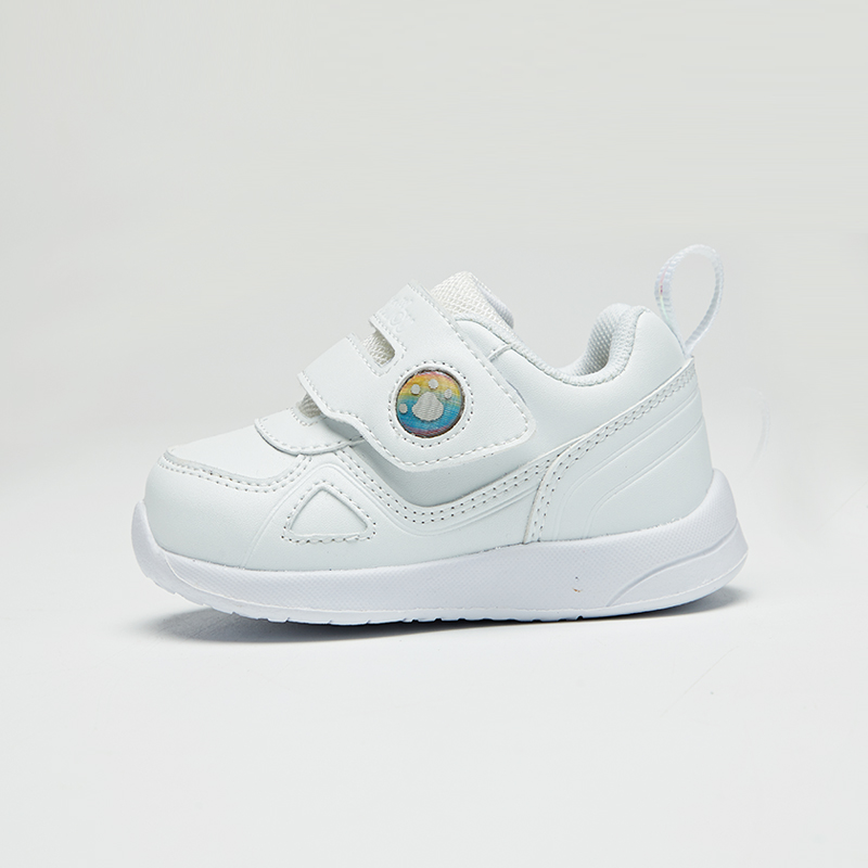 Functional shoes for infants and toddlers